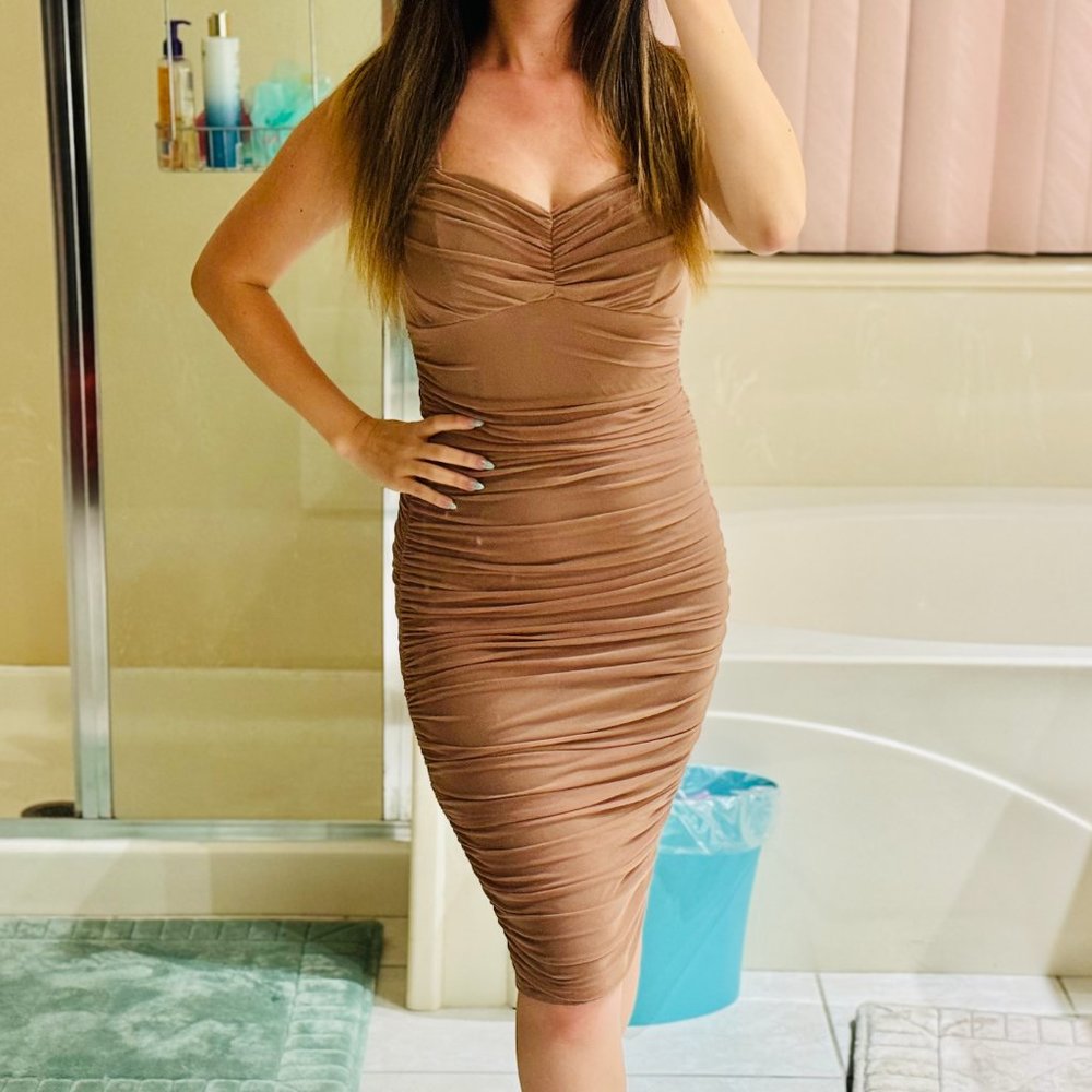 Ruched Bodycon Dress (size: s)